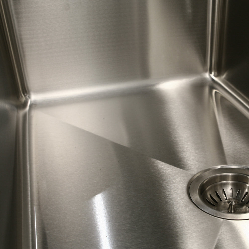 Houzer Nouvelle 31 inch Stainless Steel Undermount 50/50 Double Bowl Kitchen Sink with Strainer & Grid - NOD-4200-1